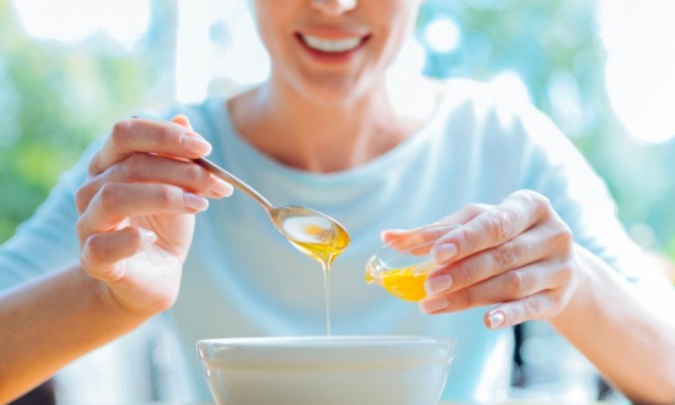 Miel et maux d'estomac, le travail des abeilles au service de votre santé