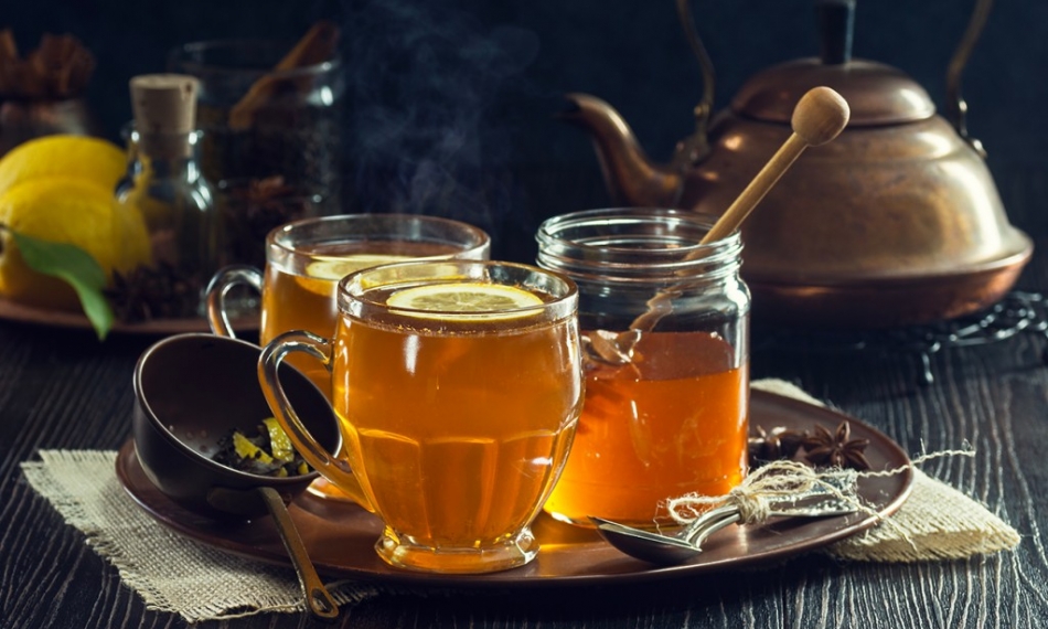 Faire un grog pour lutter contre le mal de gorge